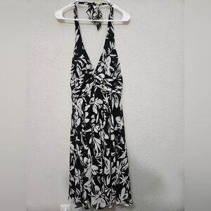 White House Black Market WHBM 4 Black White Floral Halter Midi Silky Lined Dress